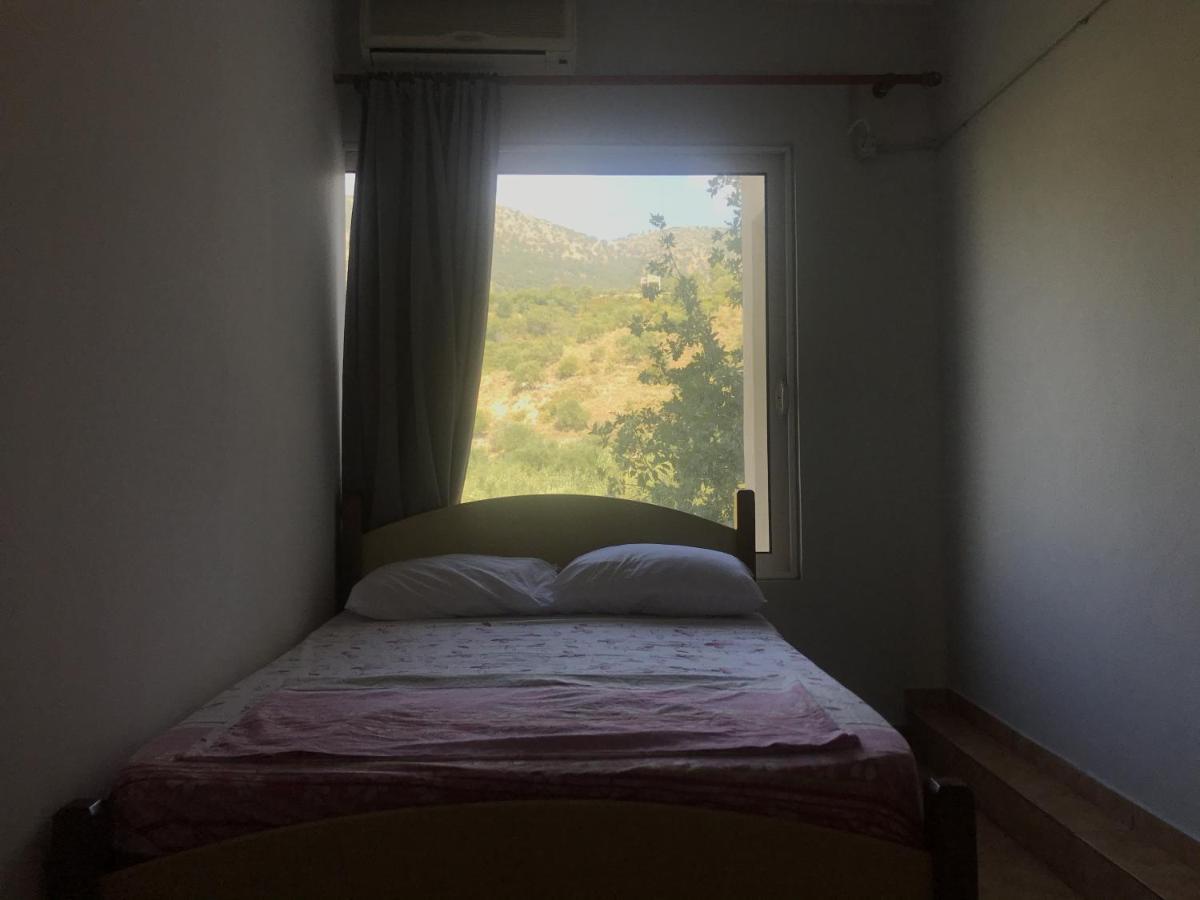 Sun Bakers Hostel Himare Exterior foto